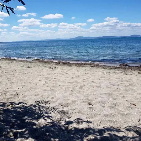 Budget First Sea Line Apt. Flora Apartament