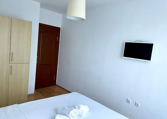 Apartamento Budget First Sea Line Apt. Flora