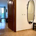First Sea Line Apartment Flora, Next To The Beach דירה פומורי