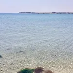 First Sea Line Apartment Flora, Next To The Beach *