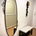 דירה First Sea Line Apartment Flora, Next To The Beach פומורי