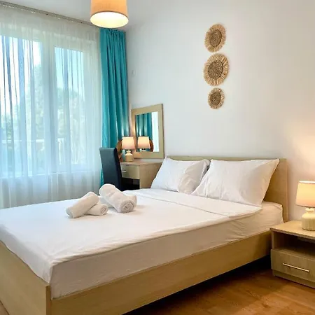 公寓 Budget First Sea Line Apt. Flora