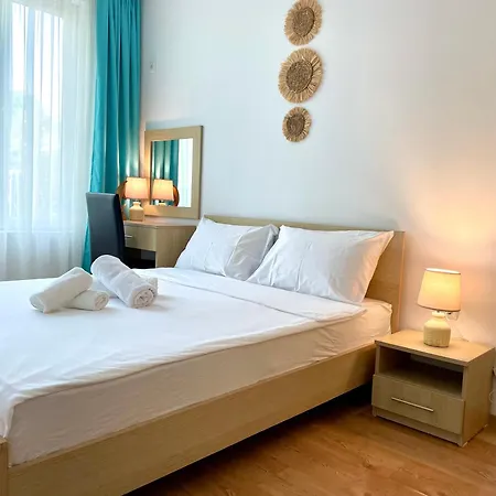 Budget First Sea Line Apt. Flora Appartement