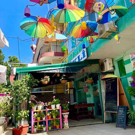 公寓 Budget First Sea Line Apt. Flora *