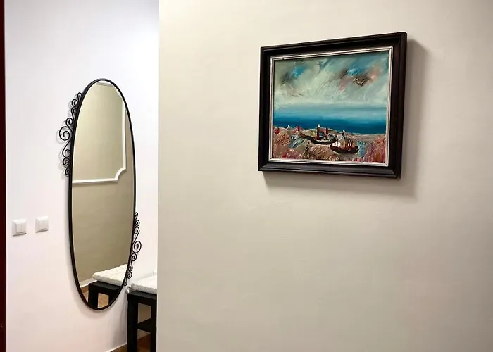 Budget First Sea Line Apt. Flora Apartment *