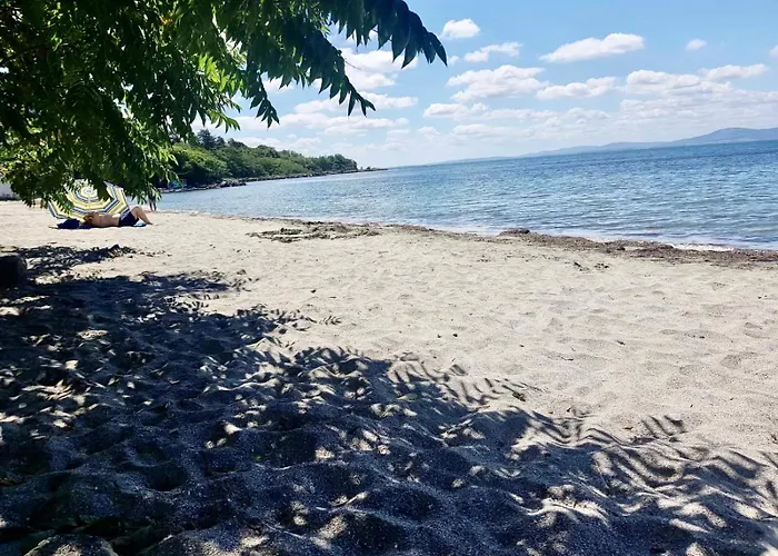 Apartment Budget First Sea Line Apt. Flora